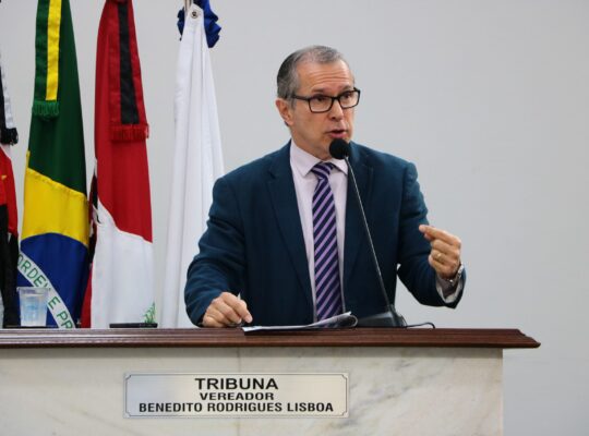 Prefeito veta parcialmente programa de neuropediatria nas escolas de Rio Preto