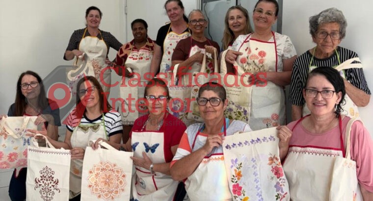 Curso de pintura em estêncil incentiva empreendedorismo e conquista participantes em Itararé