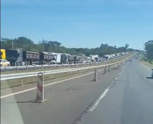 Motoristas enfrentam lentidão entre Mirassol e Rio Preto